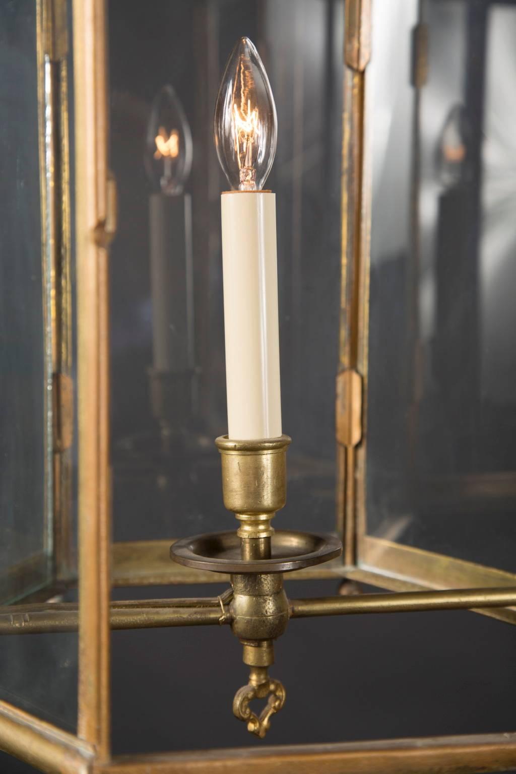 Lanterne suspendue en laiton du 19ème siècle en France Bon état - En vente à New Orleans, LA