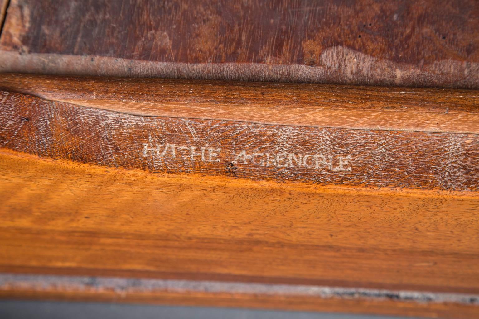 French 18th Century Louis XV Expanding Game Table, Signed “Hache a Grenoble” For Sale 5