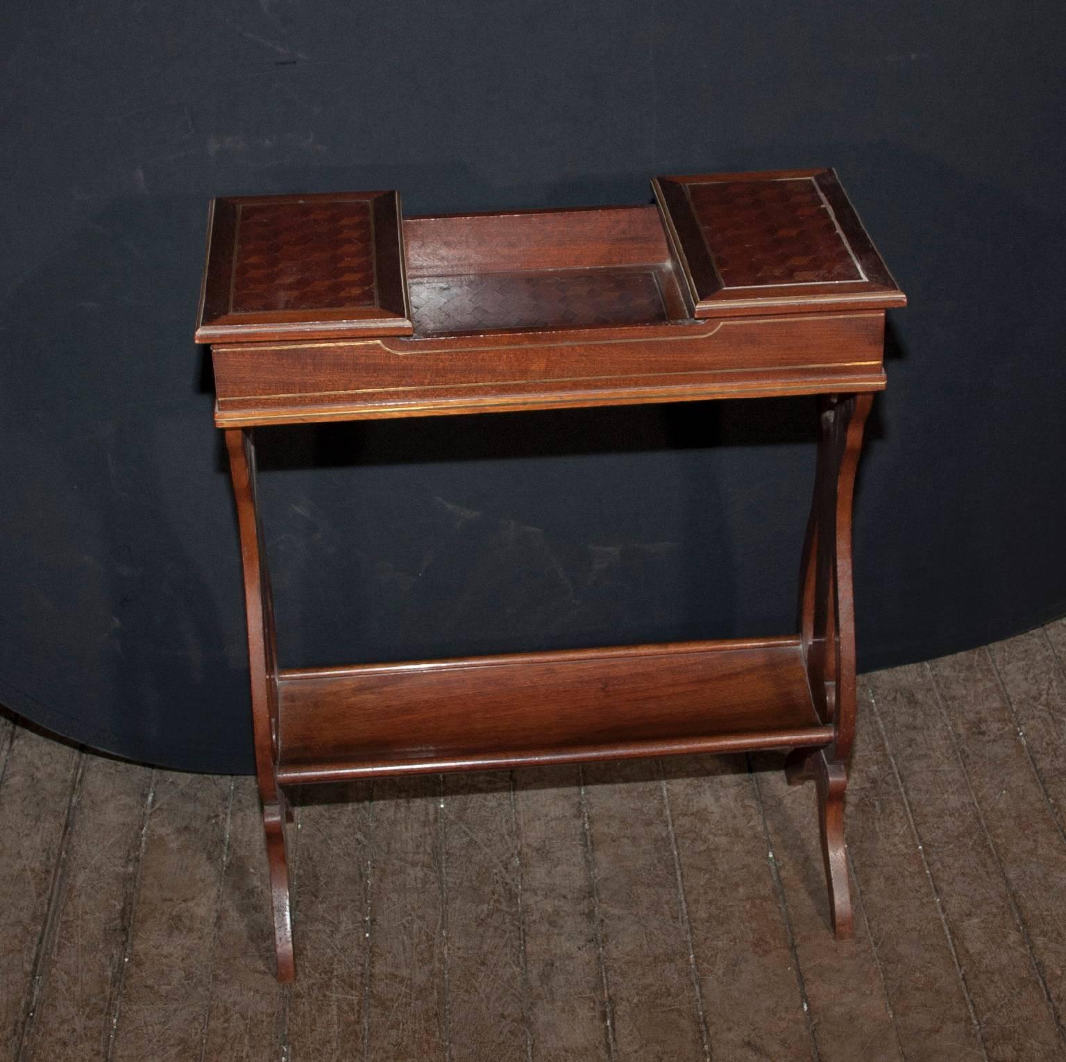 French 19th Century Restauration Walnut Lyre Work Table For Sale 5