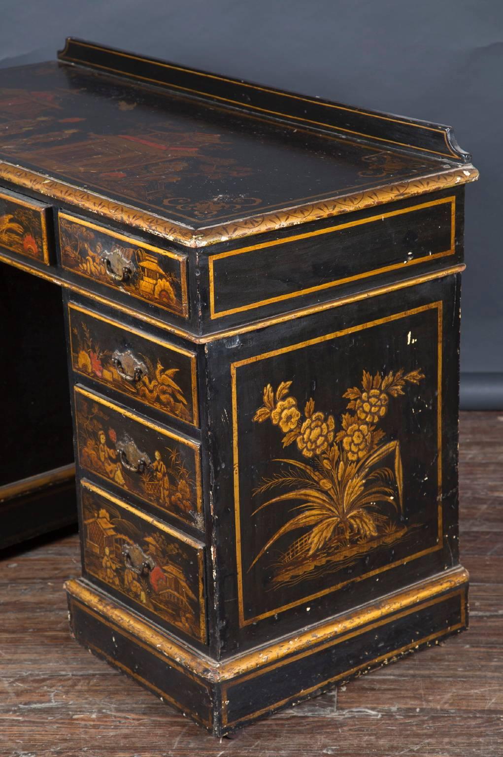 19th Century Chinoiserie Desk For Sale 1
