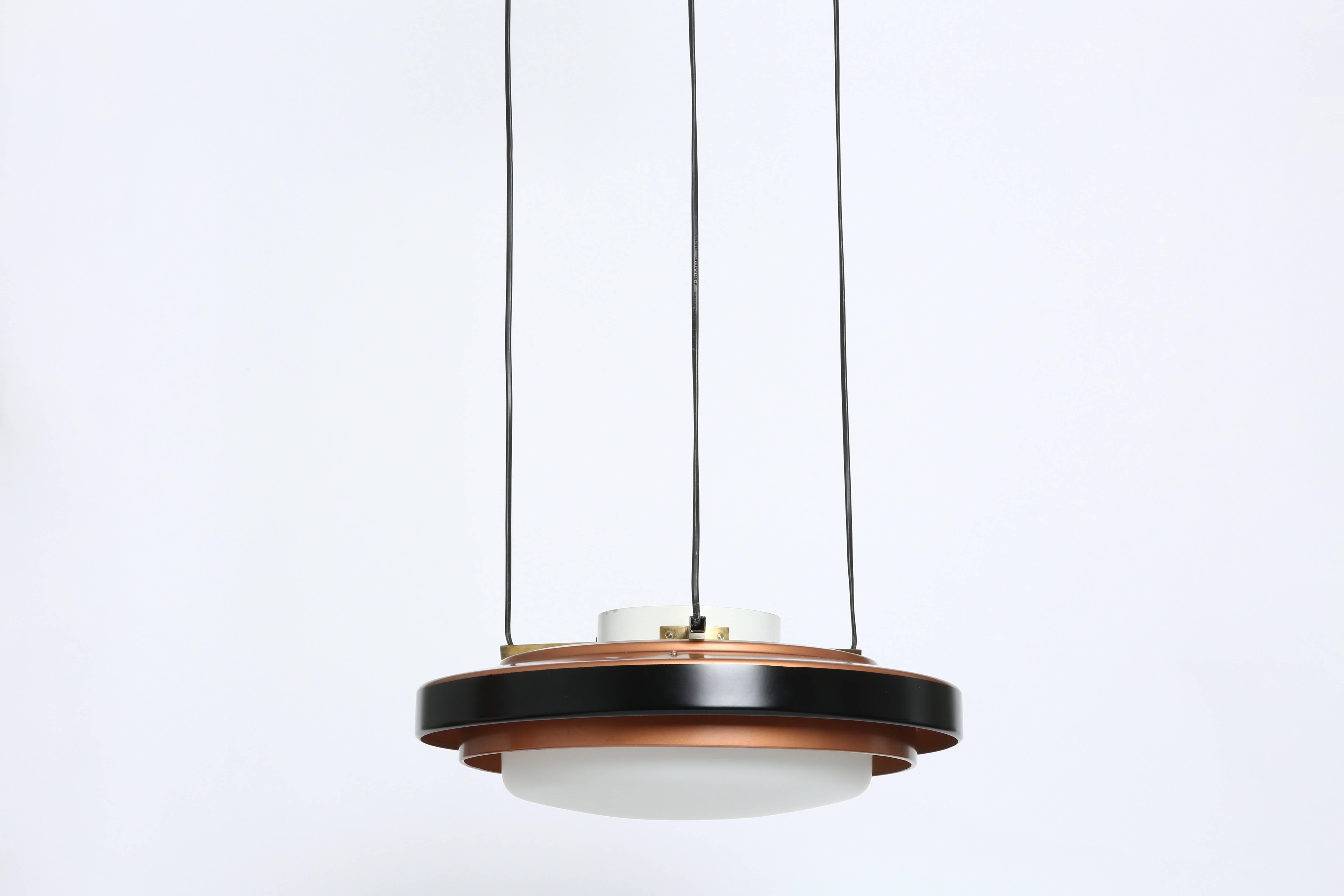 Stilnovo ceiling pendant.
Made with frosted glass and enameled metal.
Labeled Stilnovo.
Italy, 1950s.
 