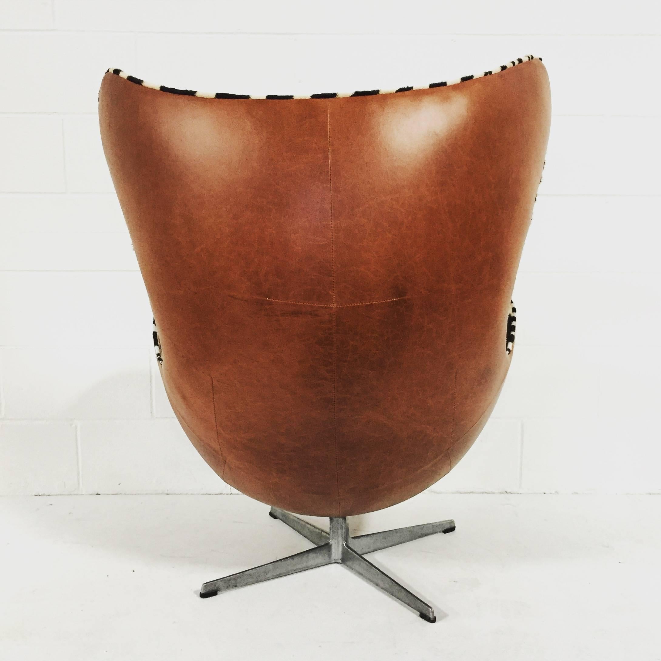 Arne Jacobsen Egg Chair in Zebra Hide and Leather 2