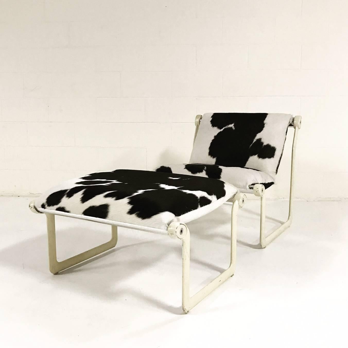 Another iconic MCM chair for the collection. Designed by Bruce Hannah and Andrew Morrison for Knoll in the 1970s, the swing chair and ottoman are highly sought after pieces. Newly upholstered in black and white Brazilian cowhide, it’s the perfect