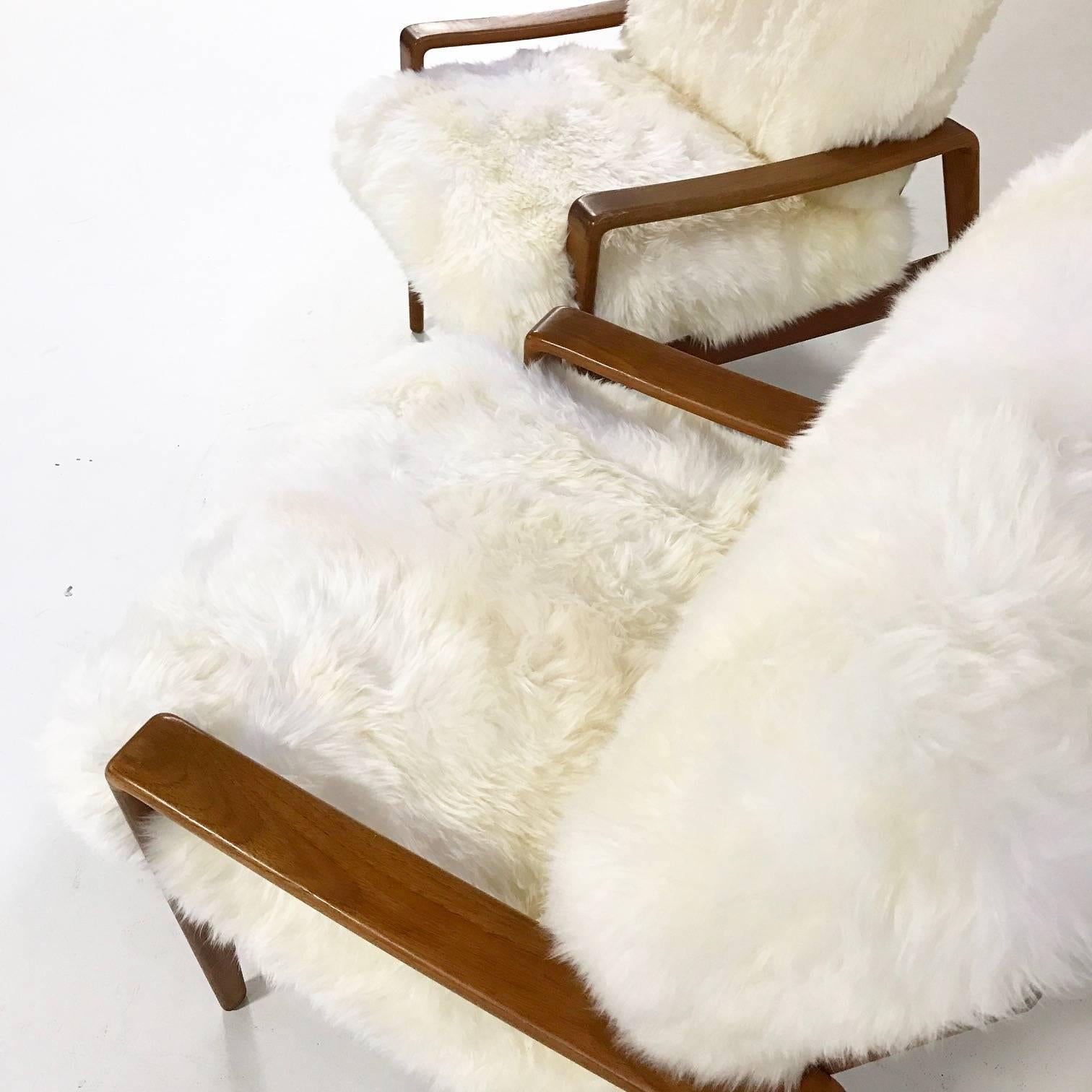 20th Century Pair of Danish Lounge Chairs by Arne Wahl Iversen for Komfort in Sheepskin