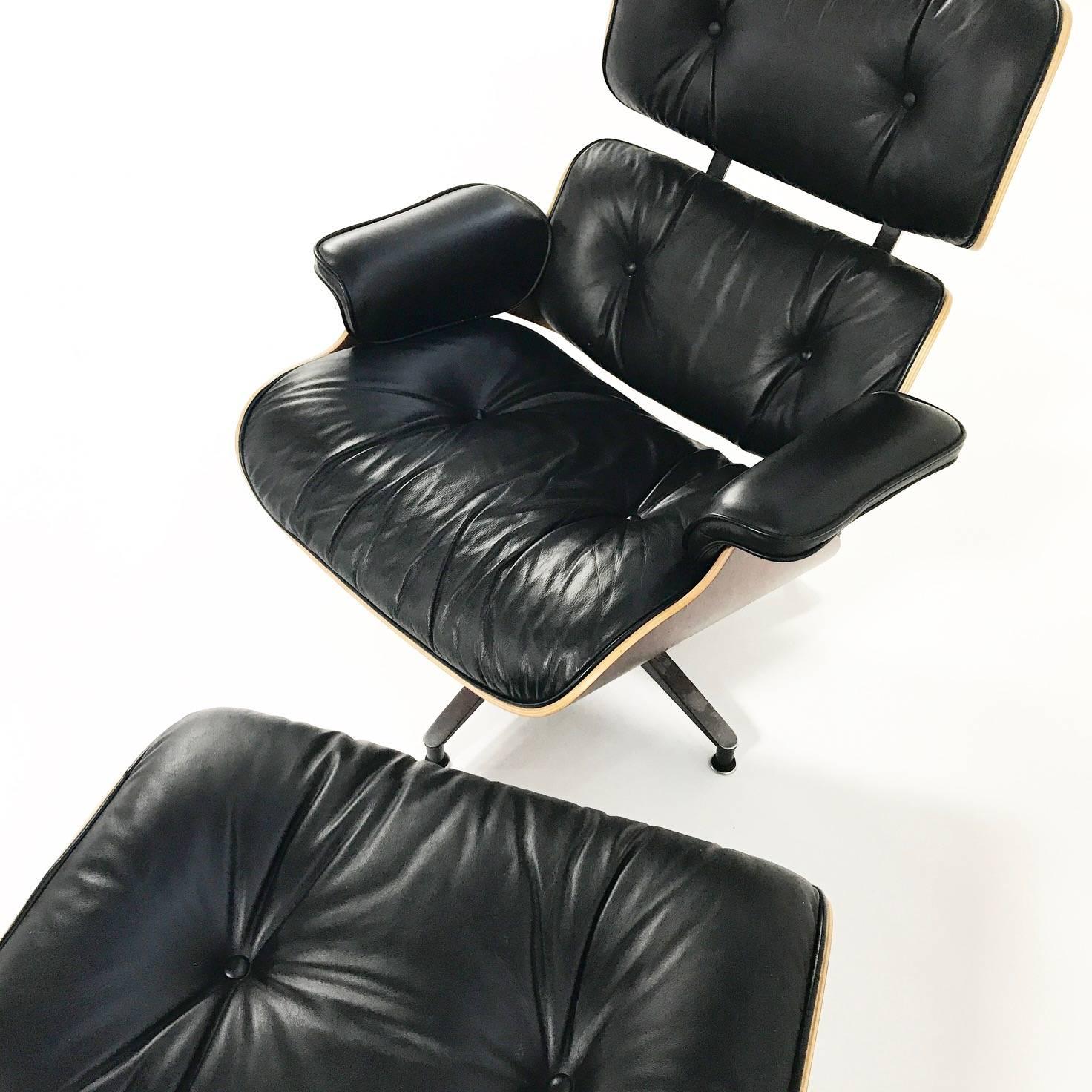 Modern Vintage Charles and Ray Eames for Herman Miller 670 Lounge Chair & 671 Ottoman