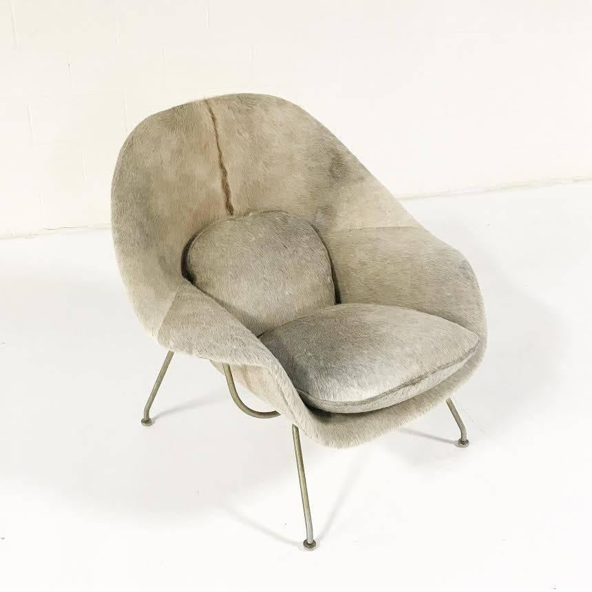 Vintage Eero Saarinen Womb Chair Restored in Brazilian Cowhide, circa 1958 In Excellent Condition In SAINT LOUIS, MO