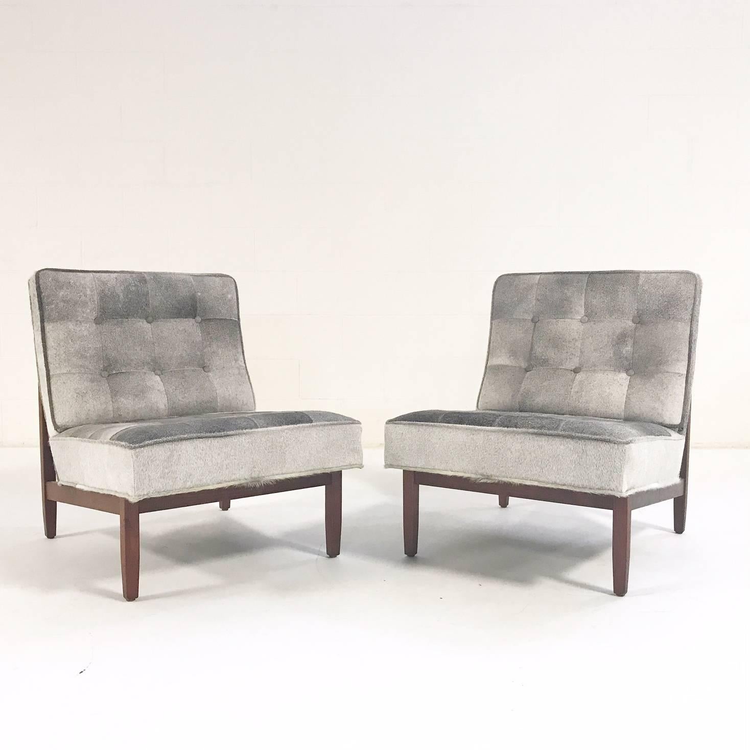 Vintage Florence Knoll Lounge Chairs Restored in Brazilian Cowhide In Excellent Condition In SAINT LOUIS, MO