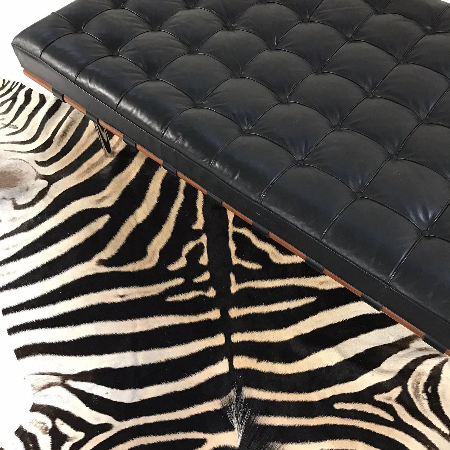 Vintage circa 1985 Mies Van Der Rohe Barcelona Daybed with Zebra Rug In Excellent Condition For Sale In SAINT LOUIS, MO
