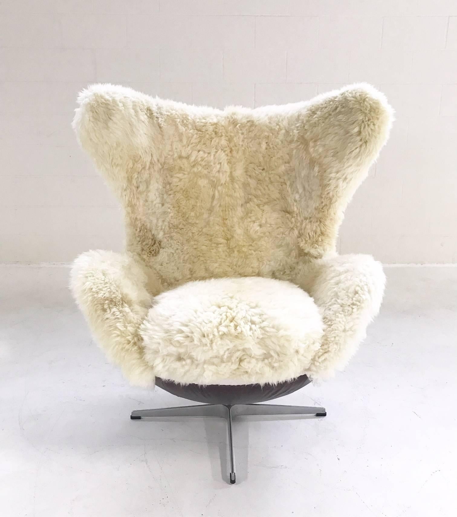 leather and sheep skin egg chair
