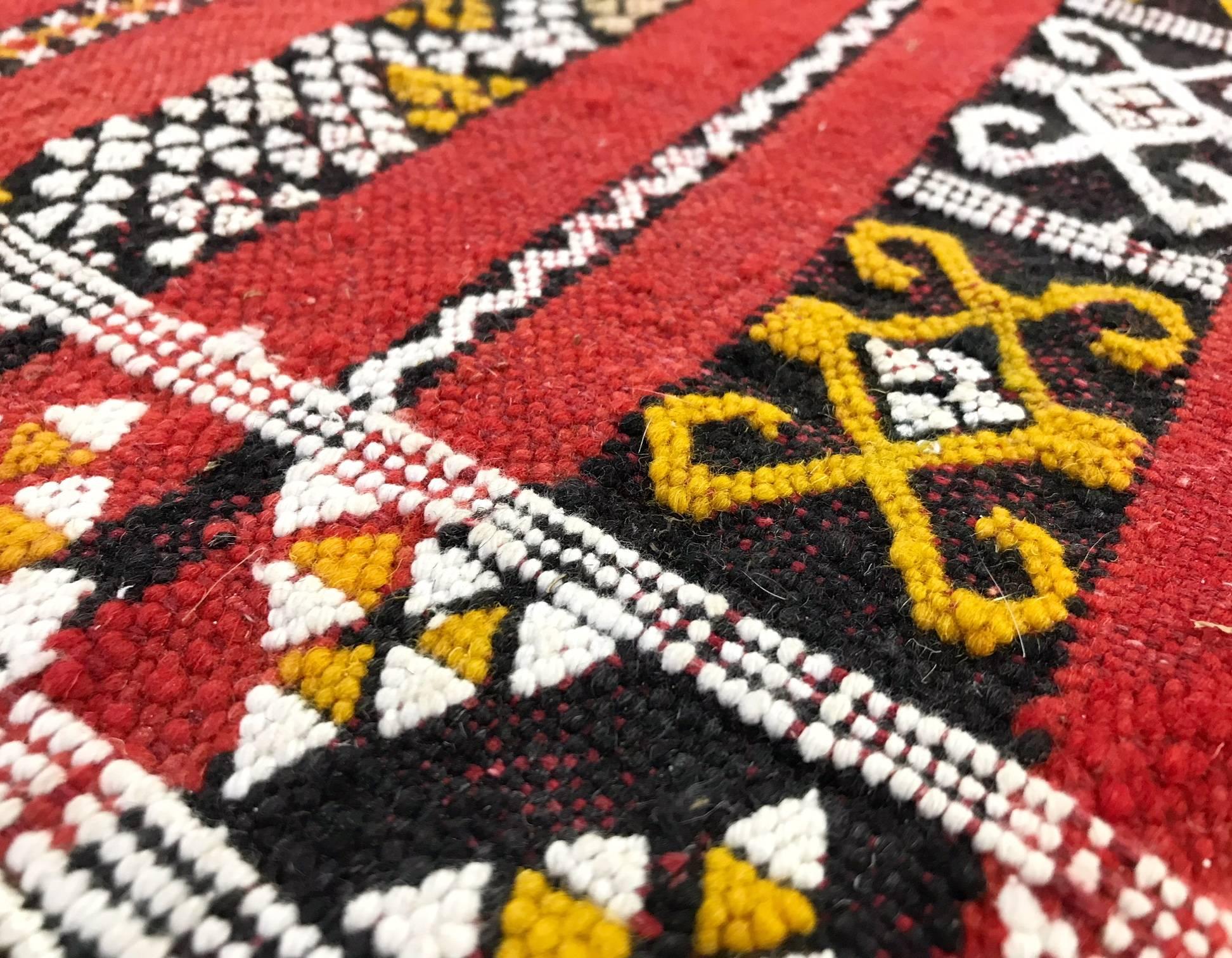 Moroccan Handmade Kilim Rug For Sale 2