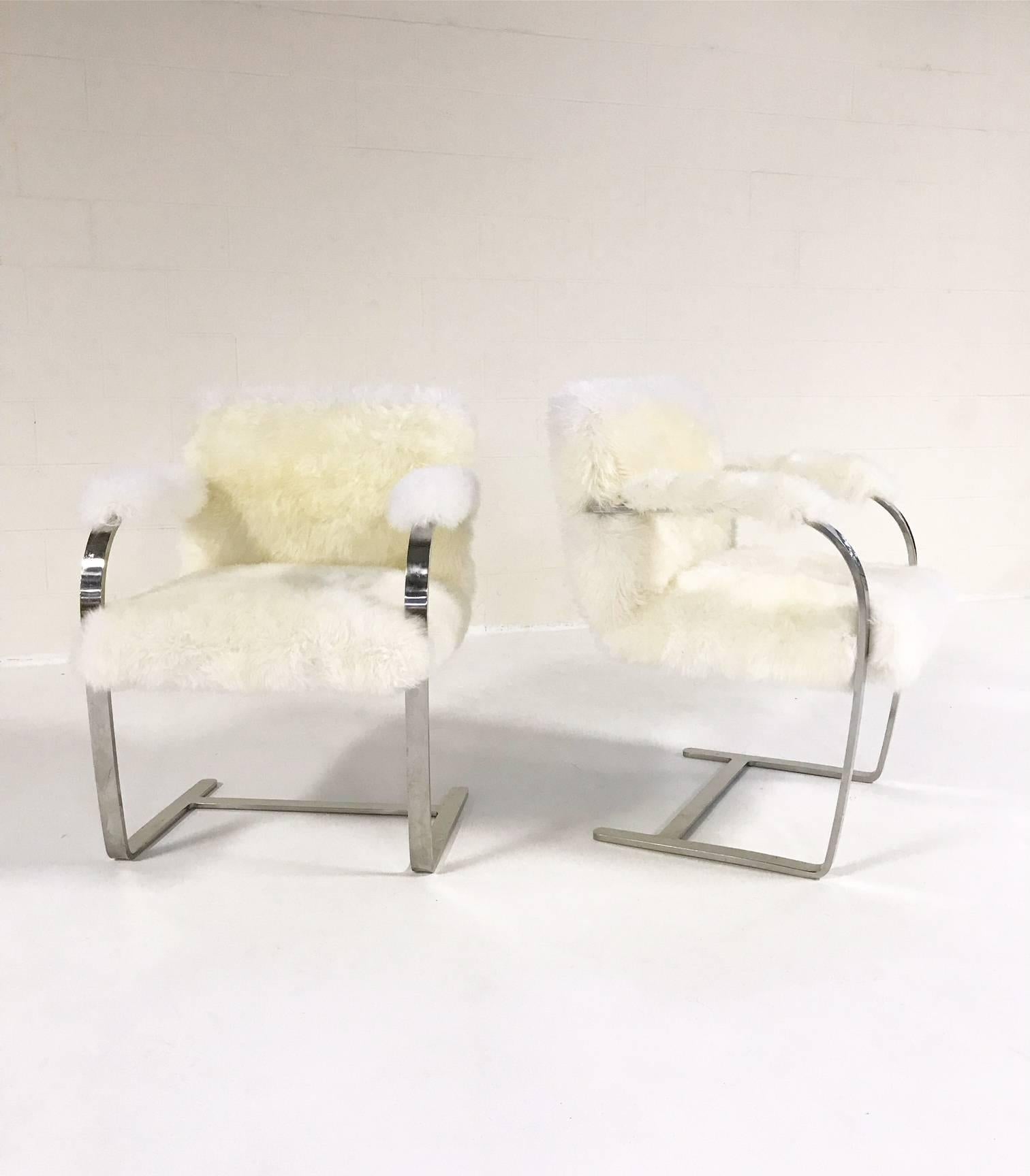 Mies Van Der Rohe Brno Chairs for Knoll in New Zealand Sheepskin - Pair In Excellent Condition In SAINT LOUIS, MO