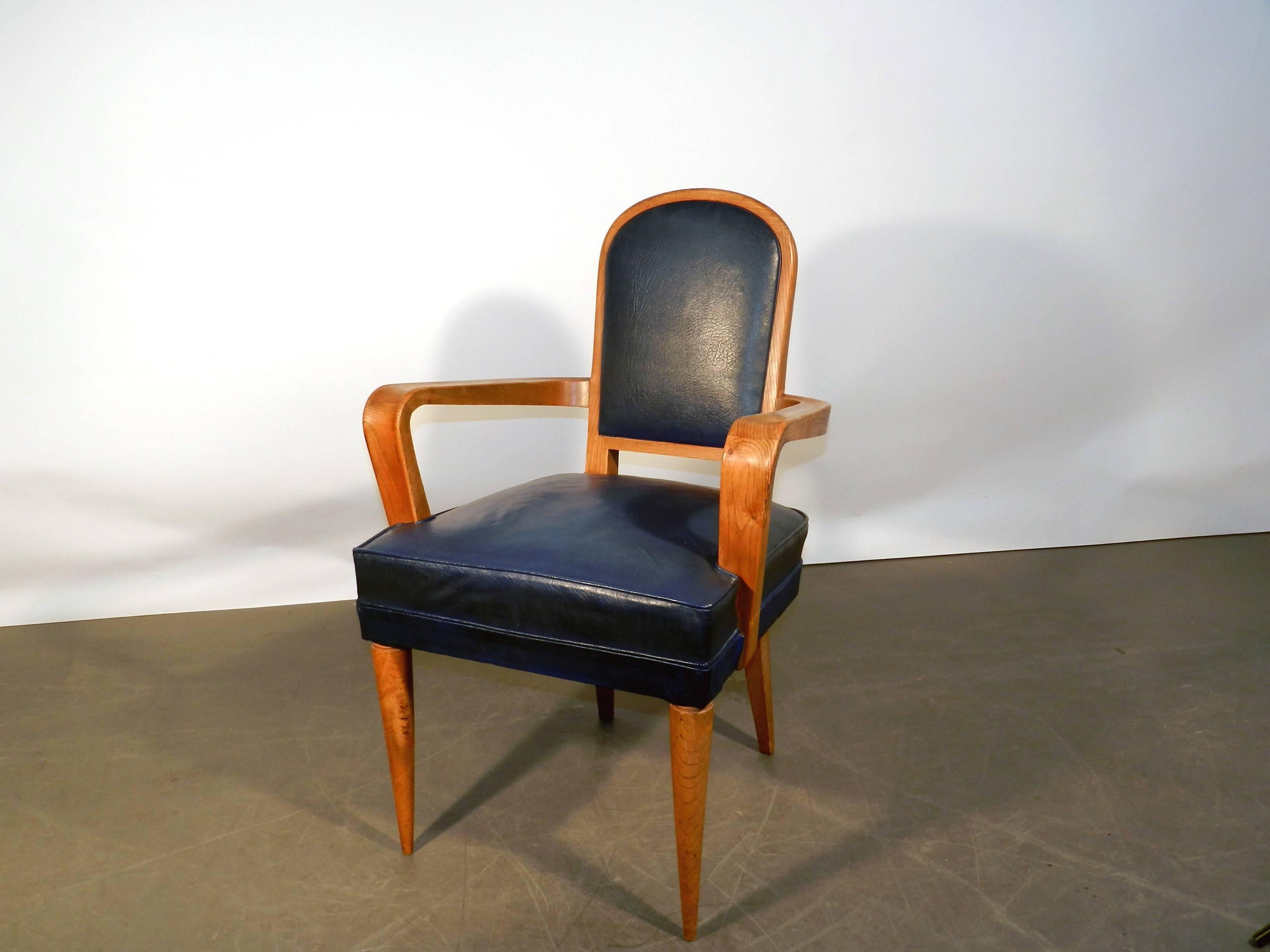 Art Deco Desk Armchair in Elm and Faux-Leather Attributed to Batistin Spade In Good Condition For Sale In Saint-Ouen, FR