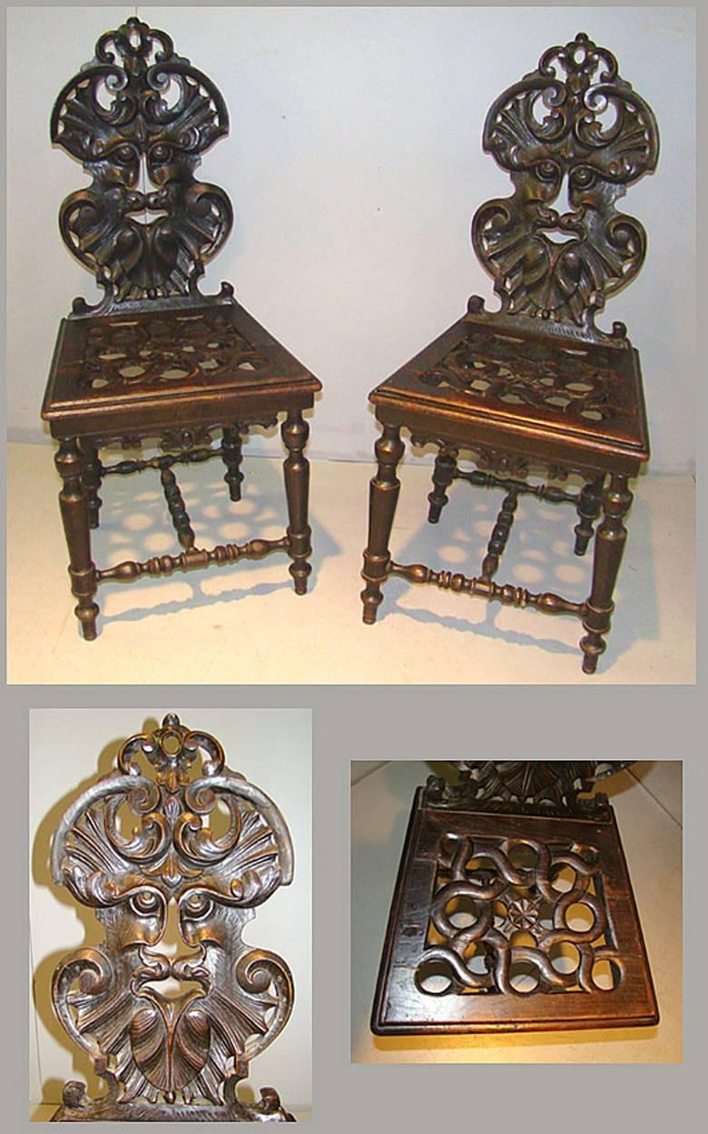 Pair of Louis XIII Baroque chairs, circa 1900 
ancient restorations.