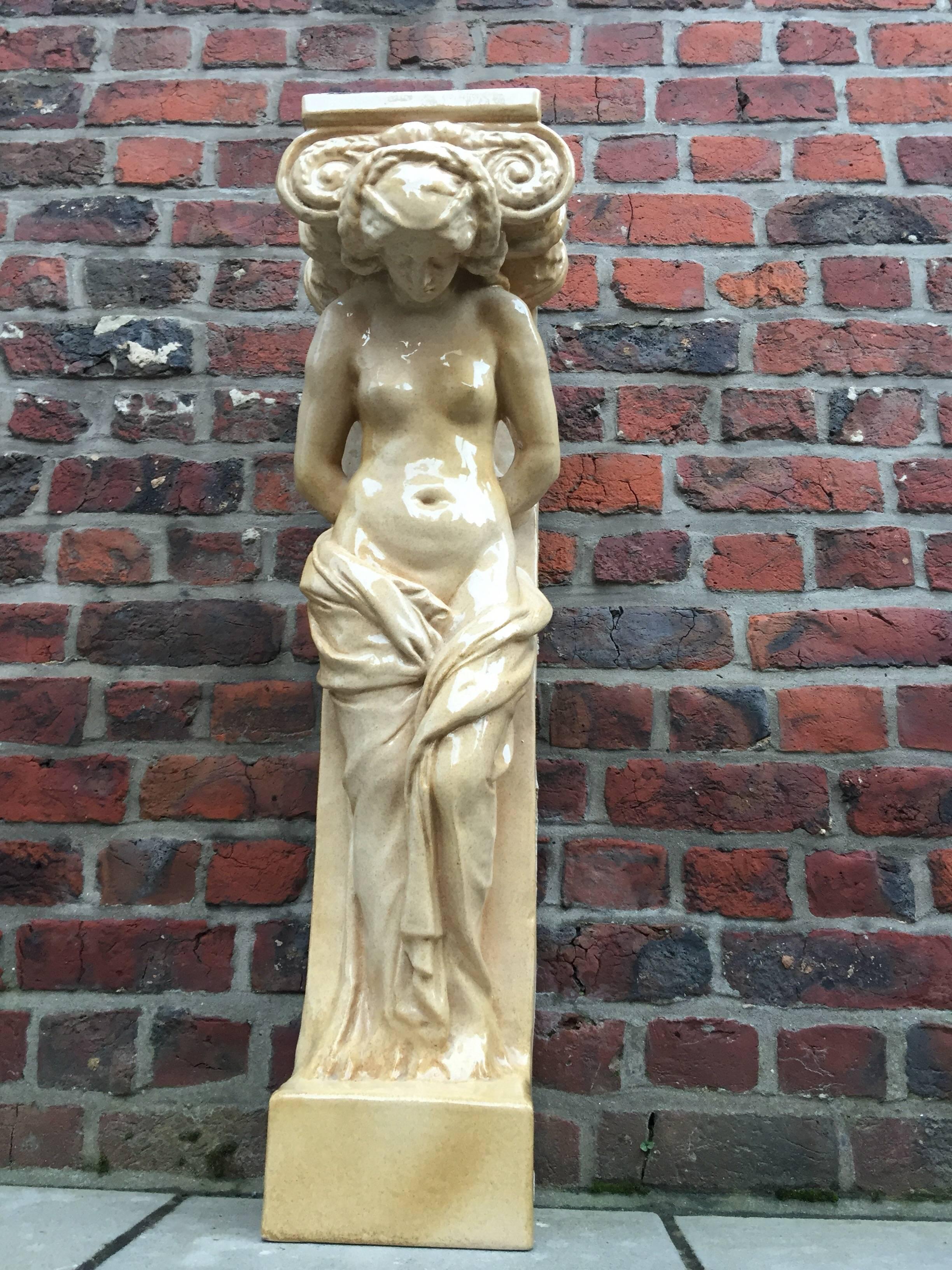 Caryatid in Bouffioux Sandstone Realized by Guerin, Inspired by Artus Quellin In Good Condition For Sale In Saint-Ouen, FR