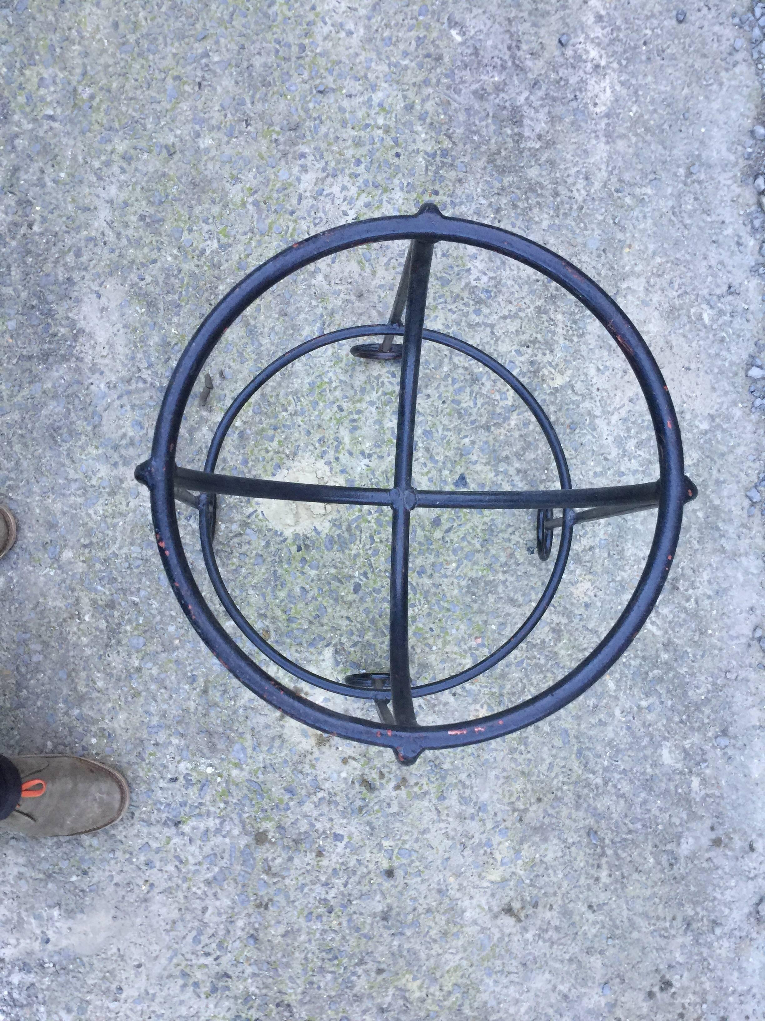 Mid-Century Modern Base Stool 