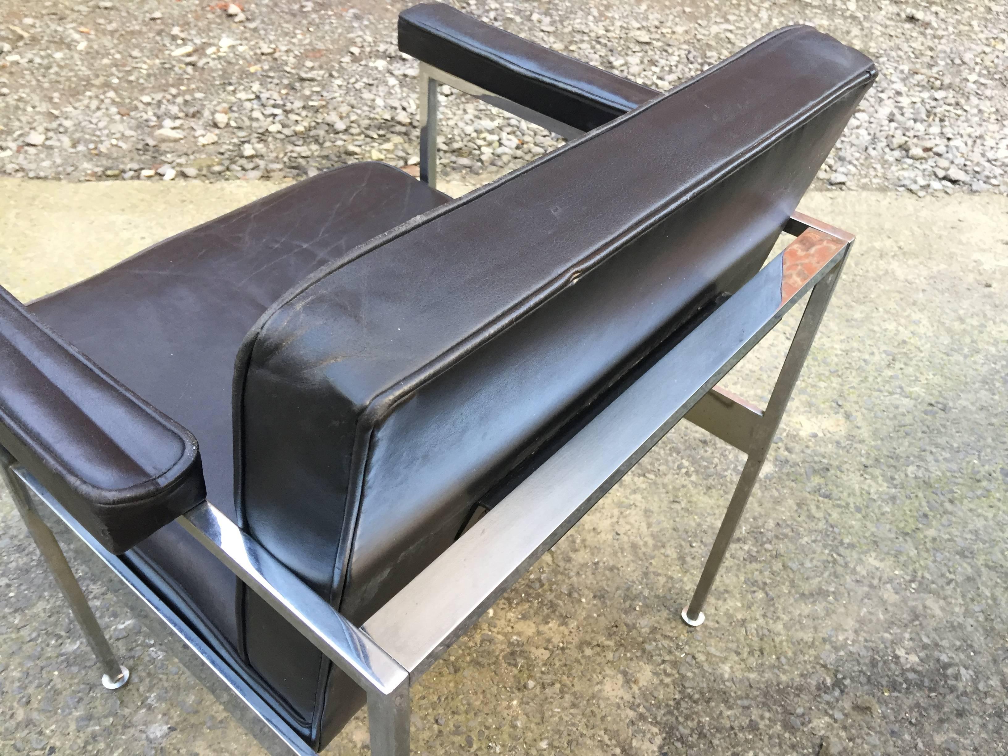 French Maurice Rinck, Pair of 1960s Desk Armchairs in Leather and Chromed Metal For Sale