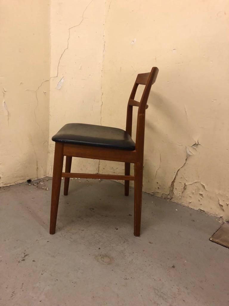 Modern Scandinavian Set of Chairs For Sale