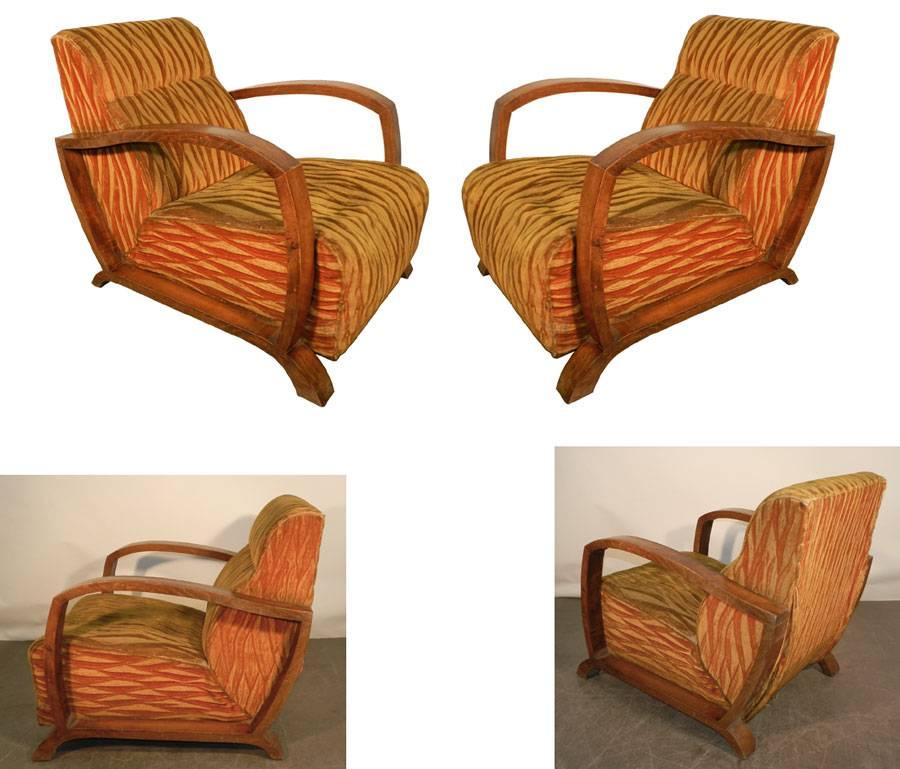 Pair of Art Deco armchairs circa 1930
Original fabric
Need a new upholstery