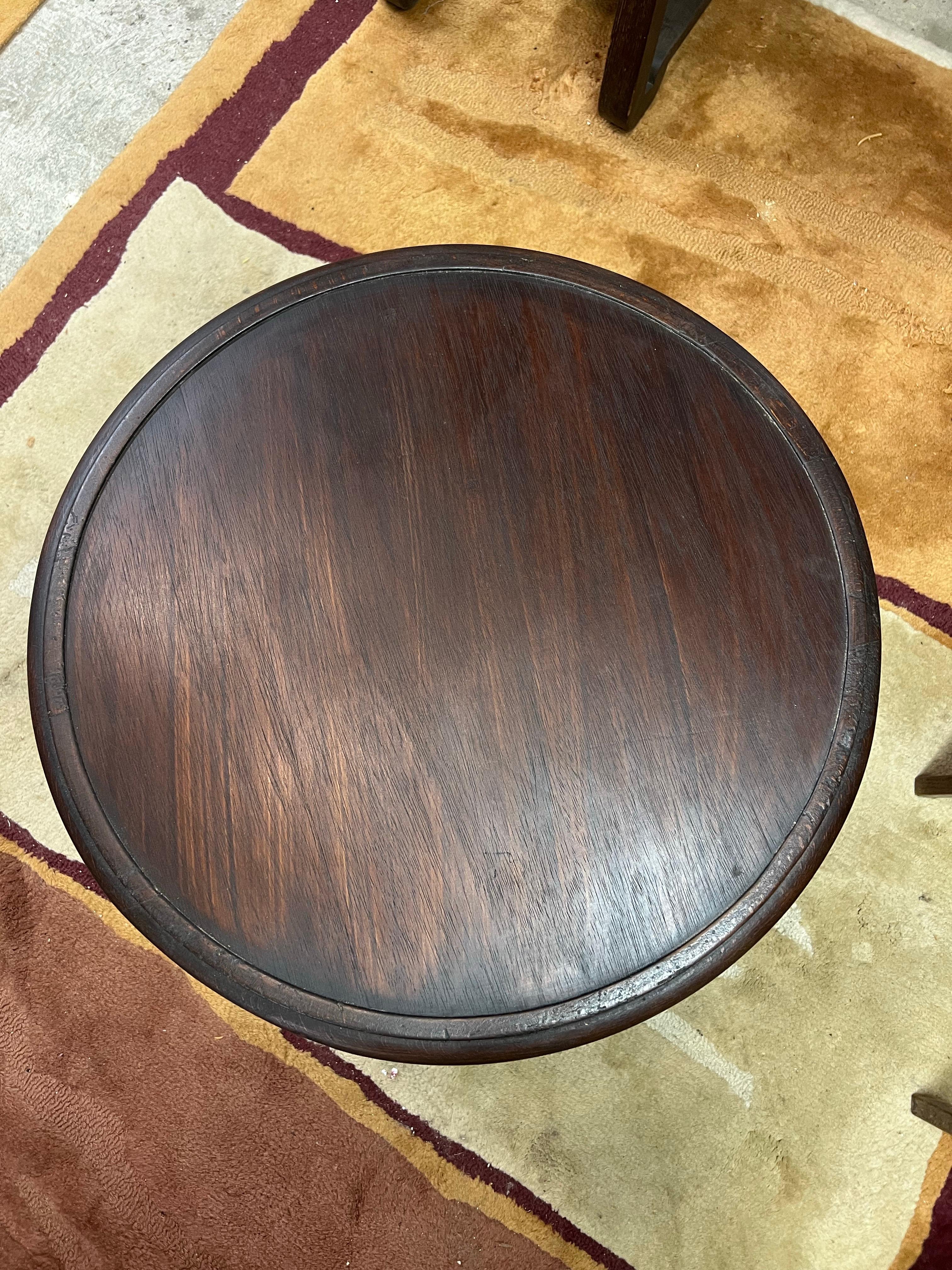 Modern A neoclassical gueridon For Sale
