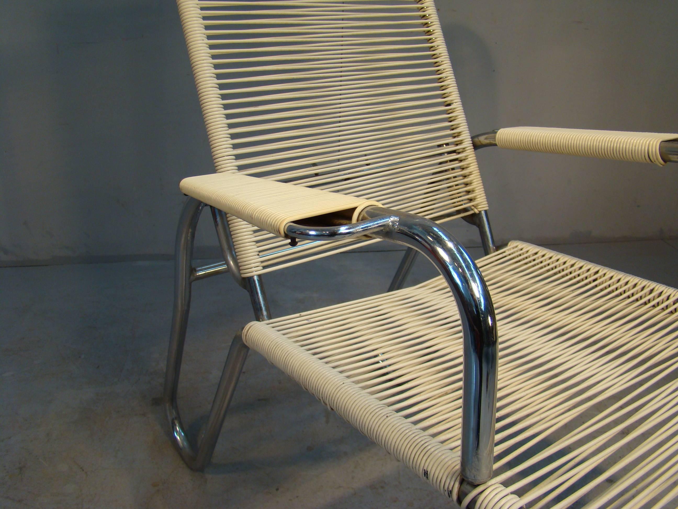 Ein Paar modernistische Art-Déco-Sessel, um 1940 (Mitte des 20. Jahrhunderts) im Angebot