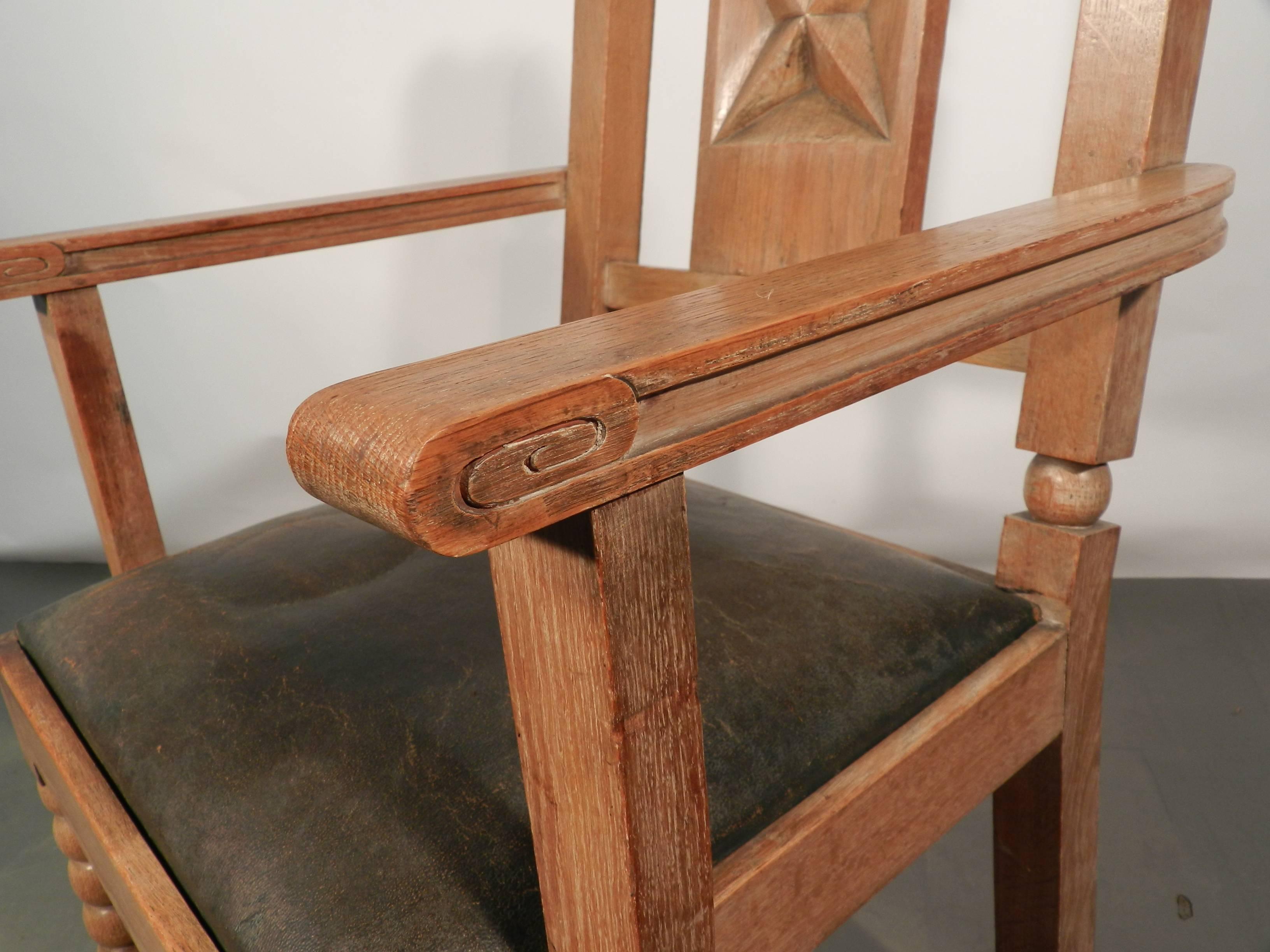 In the Style of Charles Dudouyt, two  Neo Rustique Oak Armchairs In Good Condition For Sale In Saint-Ouen, FR
