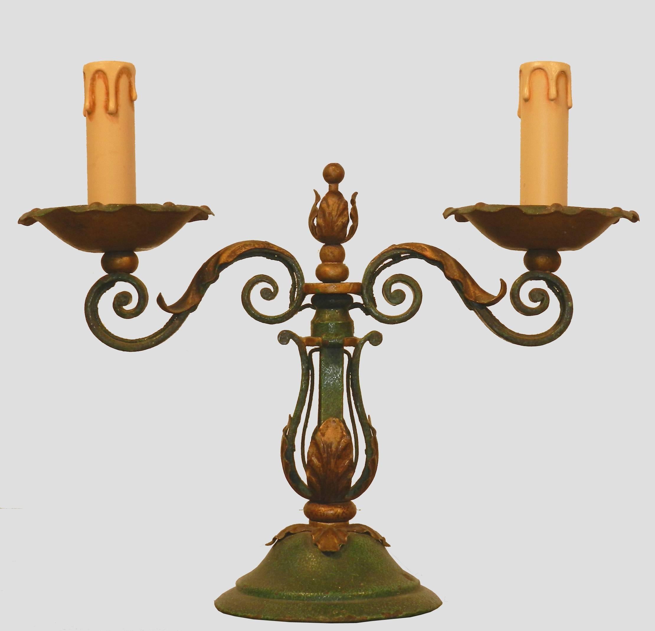 Pair of Art Deco Wrought Iron Table Lamps, circa 1940 In Excellent Condition For Sale In Saint-Ouen, FR