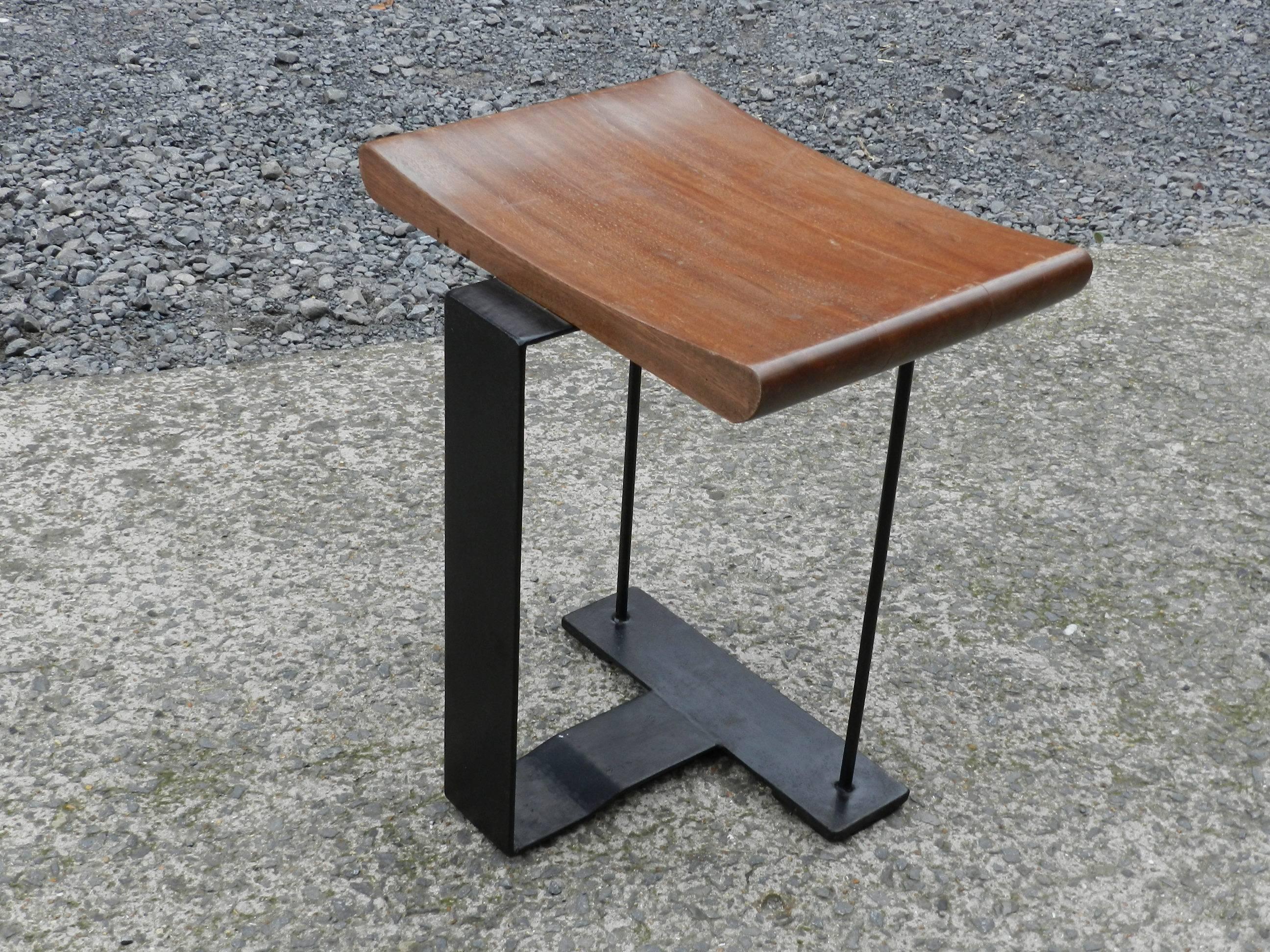 Modernist Art Deco Desk and Its Seat in the Style of Pierre Chareau 1