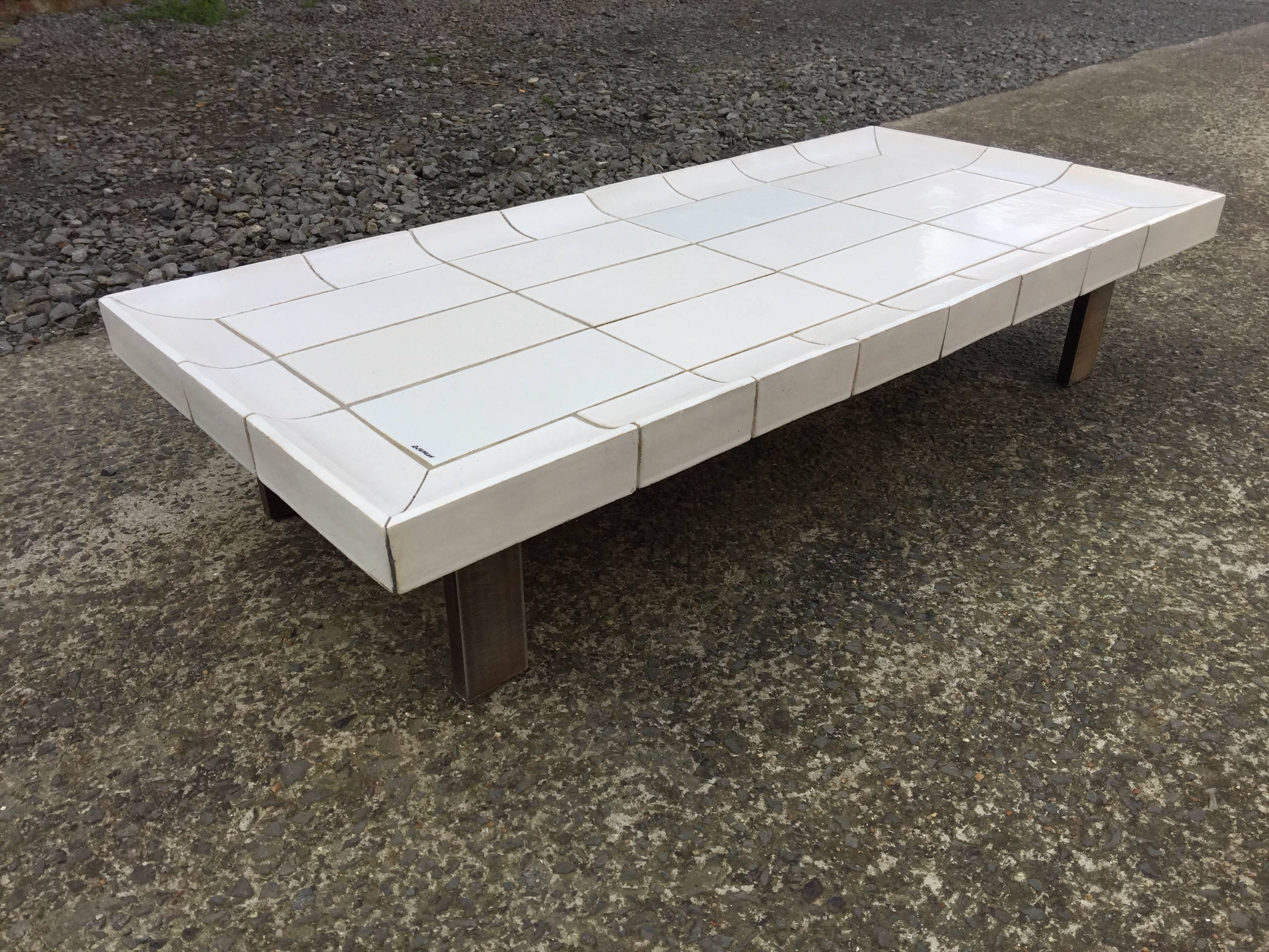 One of the most beautiful table from Roger Capron.
Very rare table model cuvette;
Top in ceramic, legs in steel, Vallauris, 1970.