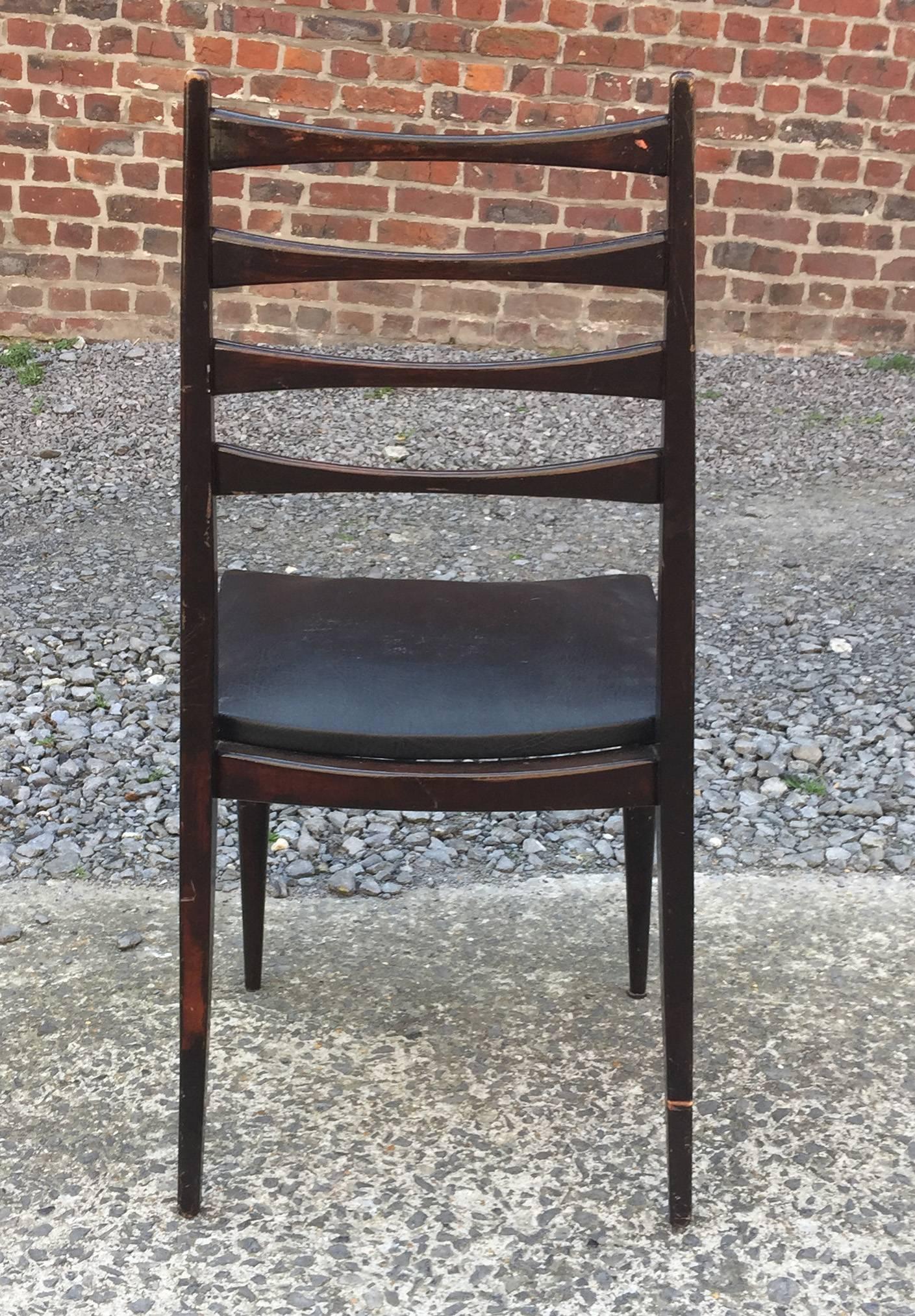 Suite of 6 Scandinavian Style Chairs, circa 1960 In Good Condition For Sale In Saint-Ouen, FR