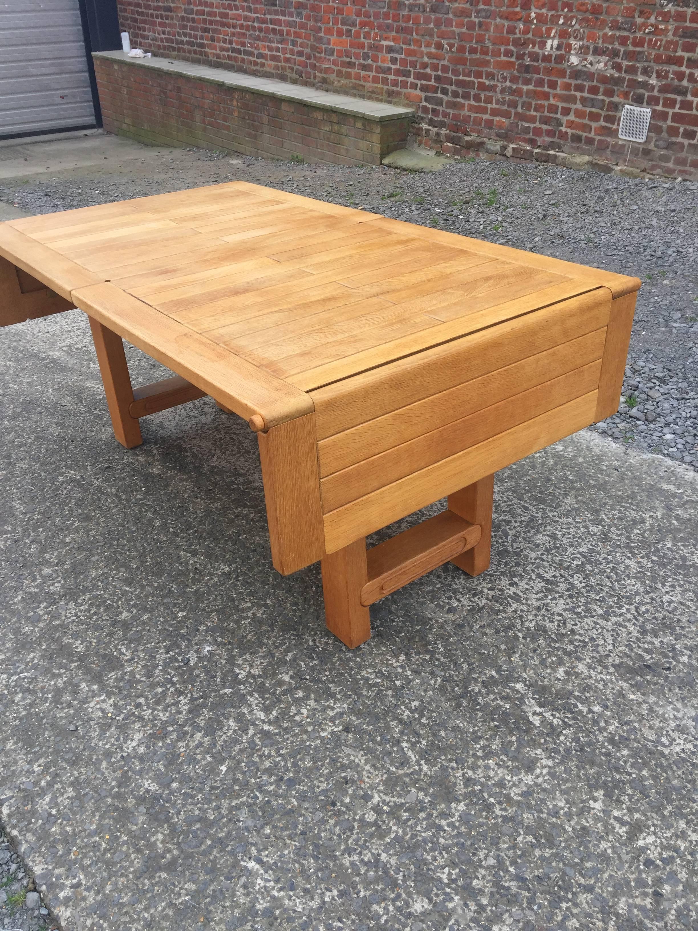 Guillerme et Chambron, Oak Bourbonnais Table, circa 1970 In Good Condition For Sale In Saint-Ouen, FR