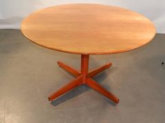 Elegant walnut Dining Room Table, circa 1960