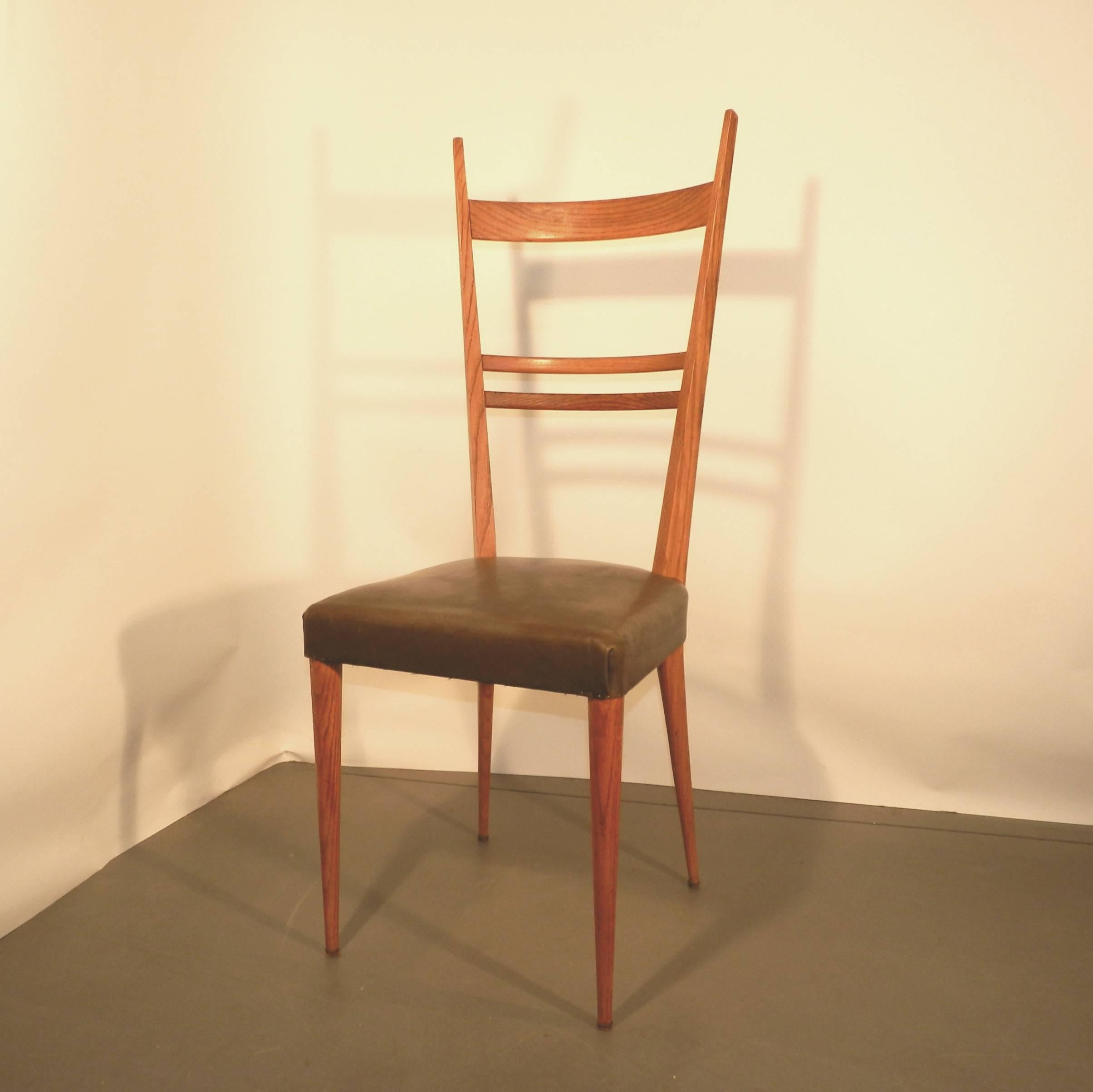 Set of 12 Ashwood Chairs in the Style of Gio Ponti, Edition Roset In Good Condition For Sale In Saint-Ouen, FR