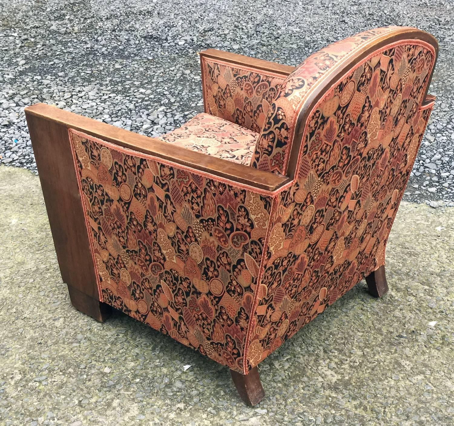 Pair of Art Deco Armchairs, Walnut Structure For Sale 1