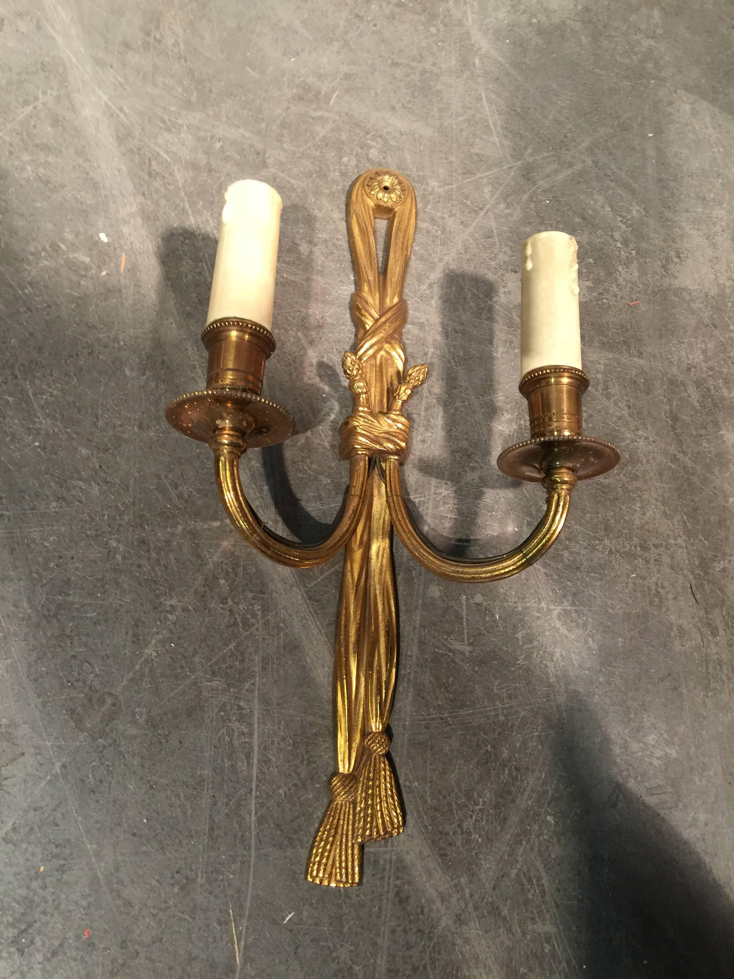 Mid-20th Century Pair of Louis XVI Style Bonze Wall Sconces, French