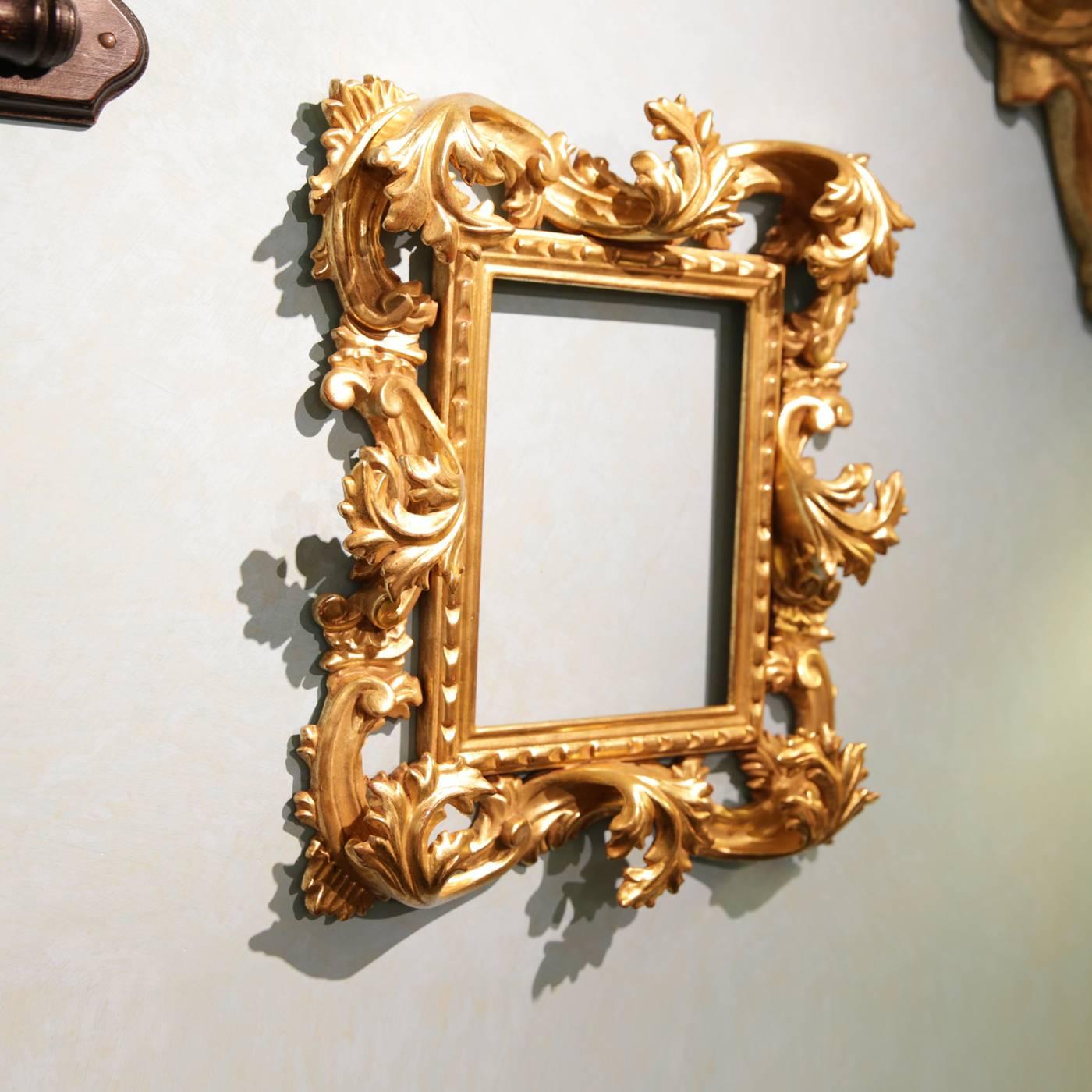 Cornice Specchiera Carved Mirror In New Condition In Milan, IT