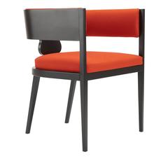 Striking 'Lira' Club Chair with a Timeless Design 12
