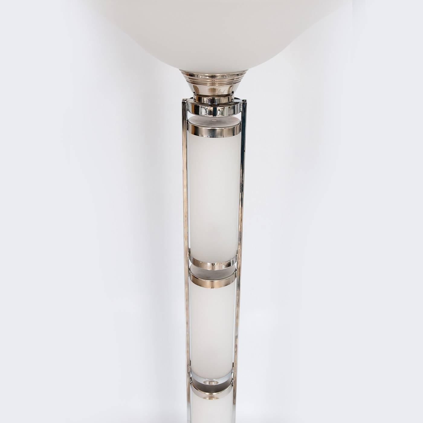 Murano Glass Italian Floor Lamp in Opaque Glass and Chrome