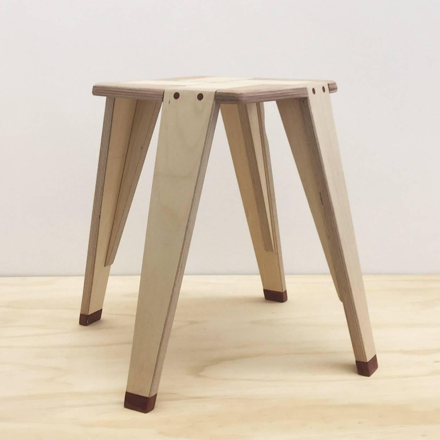This elegant stool can double as a side table and will enrich a modern decor with its contemporary design and expert craftsmanship. Four legs support the squared top that features inserts in multi-layer birch wood fixed to the structure with solid