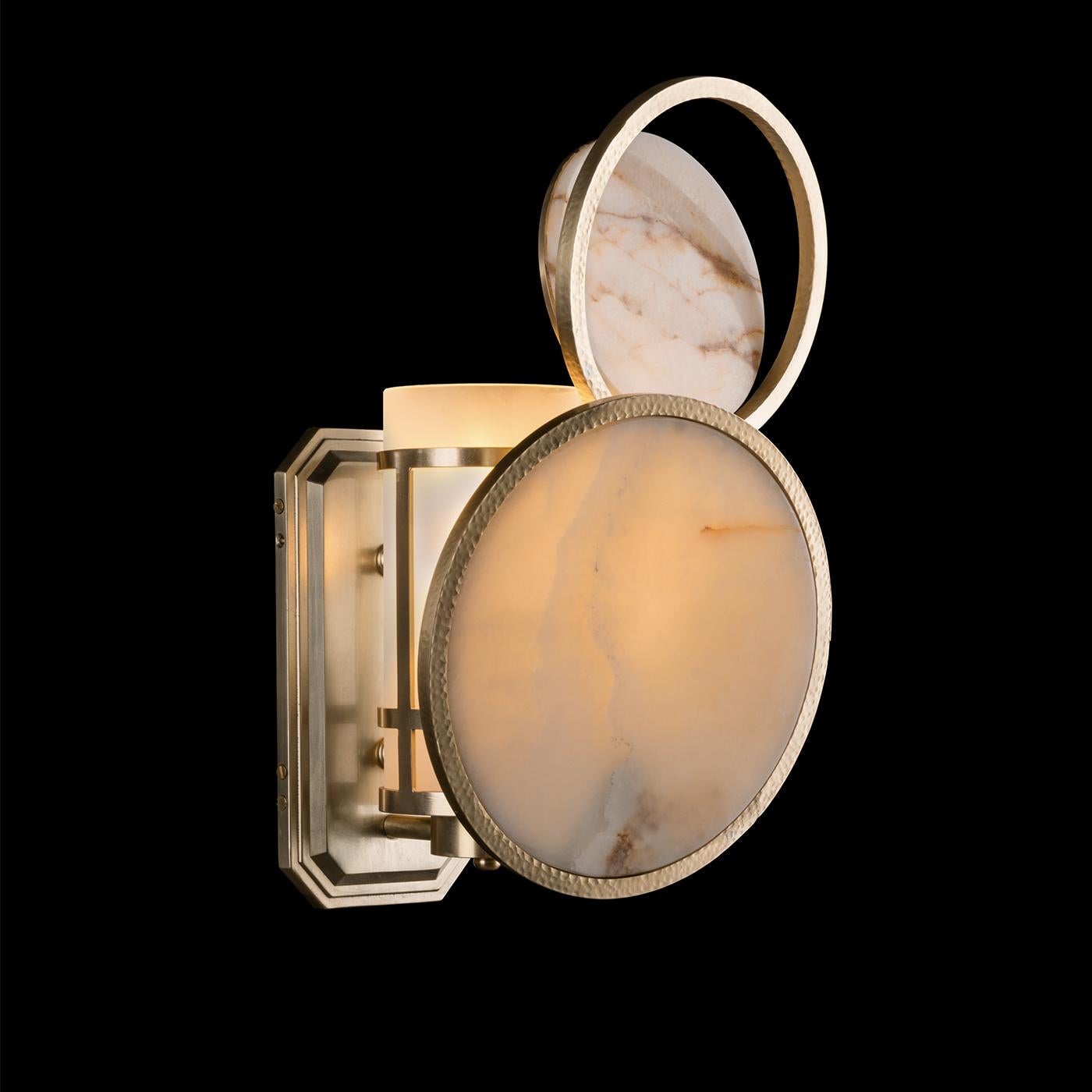 Eclipse Left Wall Sconce by Badari In New Condition For Sale In Milan, IT