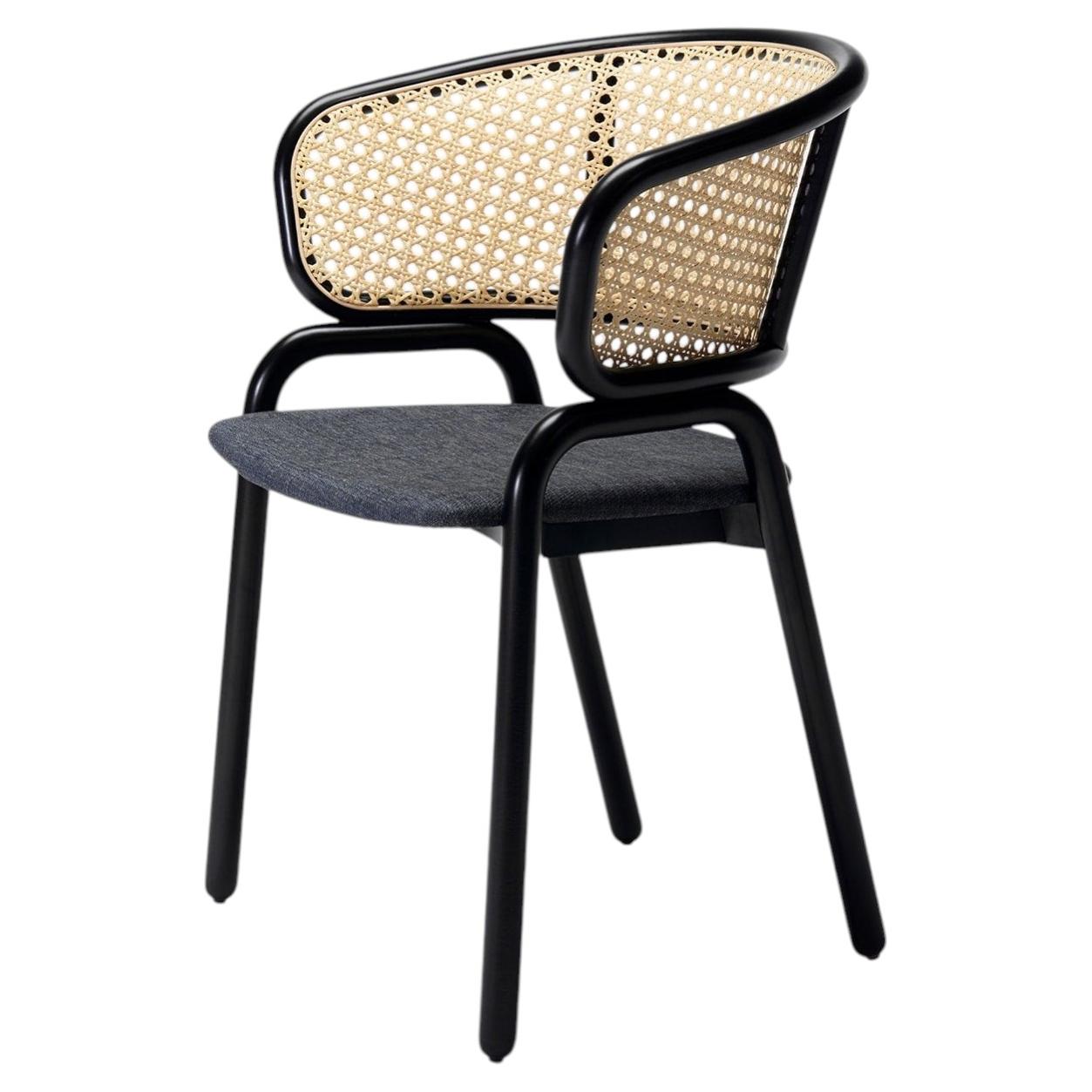 Frantz 981 Black Chair by Gil Sheffi & Yoav Avinoam - Tekhne Collection