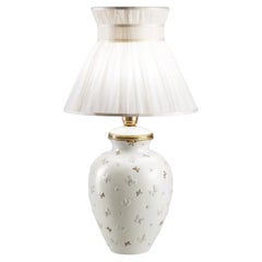 Butterfly Medium Classic-Style White Table Lamp