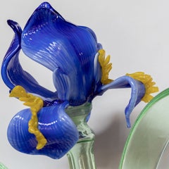 Wandleuchte „Cestoblu“ aus blauem Glas mit verchromtem Metallrahmen