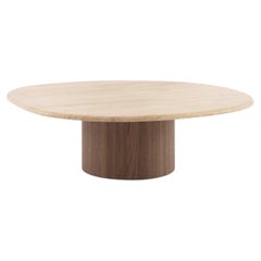 Couchtisch aus „Low Ondea Roman Travertine“ und „Canaletto Walnut“