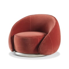 Fauteuil « Abbracci » en velours rouge et argent brossé, par Lorenza Bozzoli