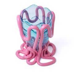 Vaso in resina “Indian Summer” di Gaetano Pesce, colore acquamarina chiaro e malva