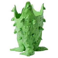 Vaso “Lemon Special” grande in resina opaca verde mela di Gaetano Pesce