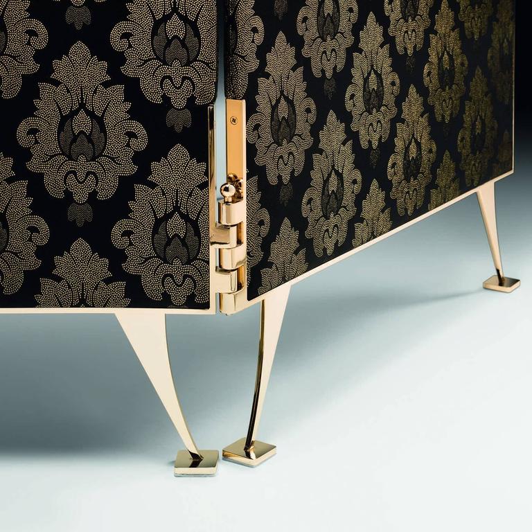 Sophisticated 'Aliseo' Room Divider with Gold and Black Pattern For Sale at 1stdibs