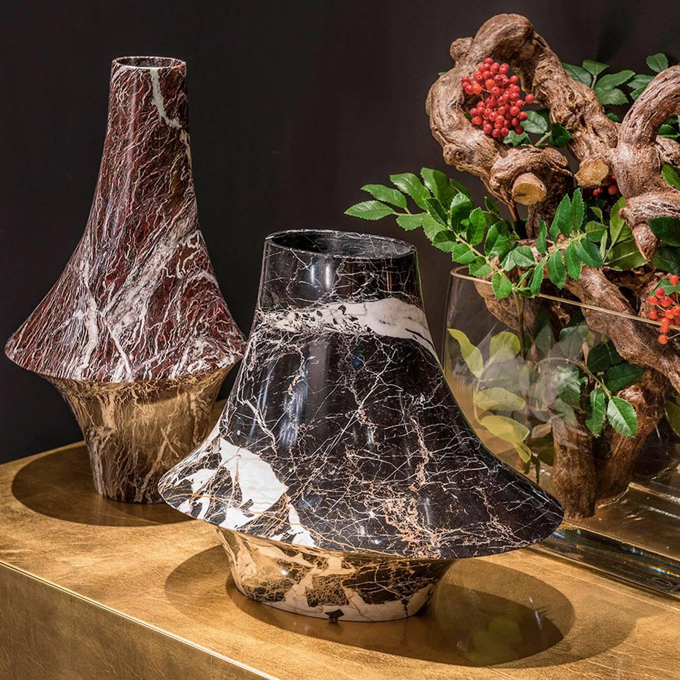 Eccentrico Big Marble Decorative Vase 1
