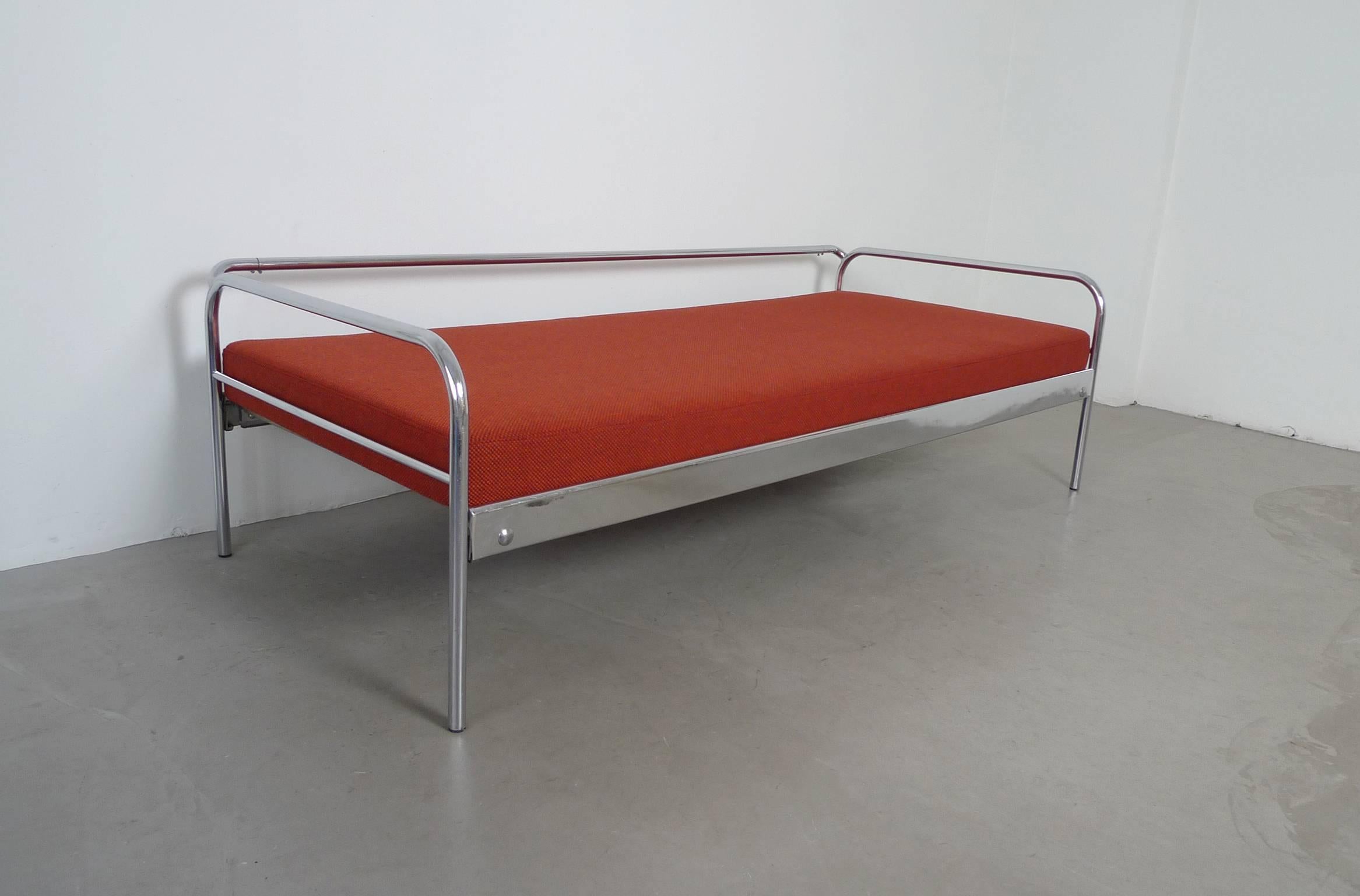 1930s Bauhaus Steel Tube Sofa Bed by Mücke & Melder, Czechoslovakia 1
