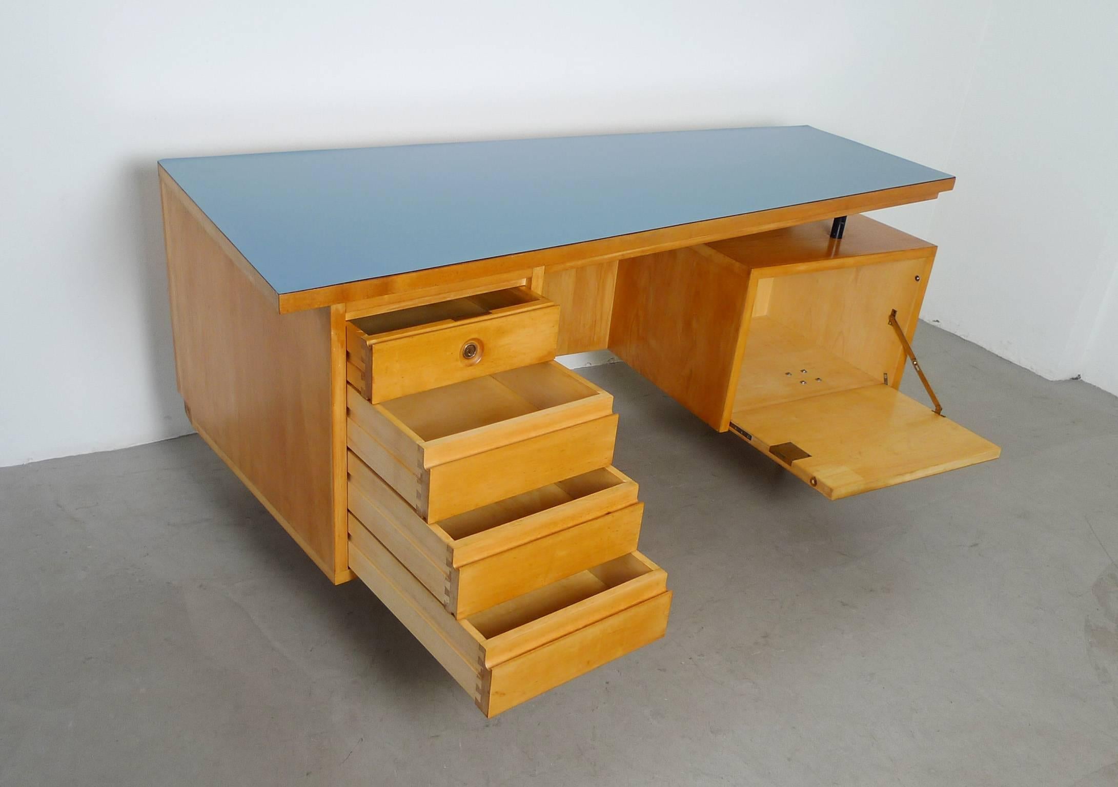 1950s Writing Desk with Traversable Plate from Switzerland In Good Condition In Berlin, DE